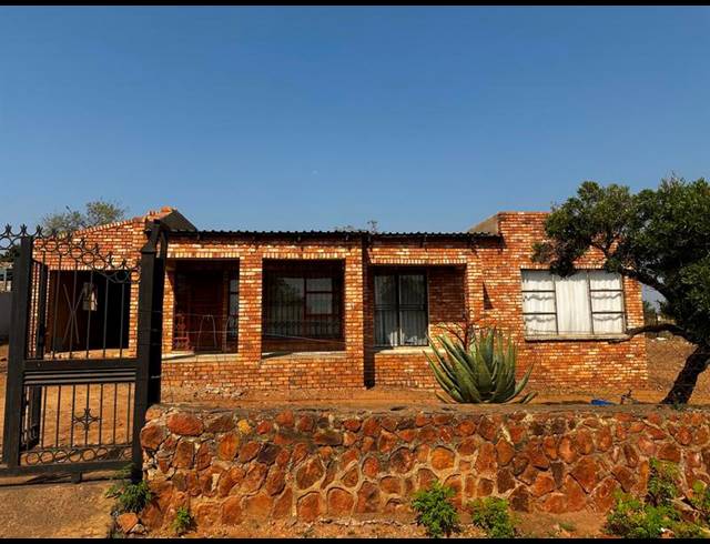 3 BEDROOM HOUSE FOR SALE IN HEBRON